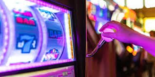 Live Casino Blackjack Table ကစားနည်း ဒိုင်နှင့် ကာဒ် မြင်ကွင်း